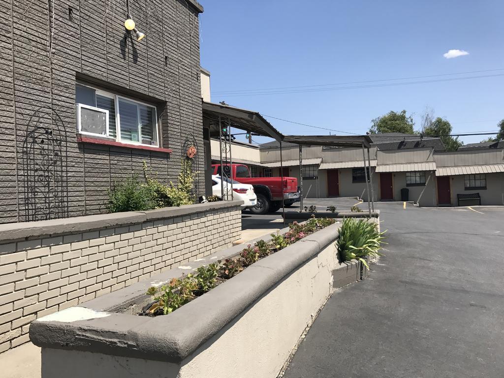 Selkirk Motel Colville Buitenkant foto
