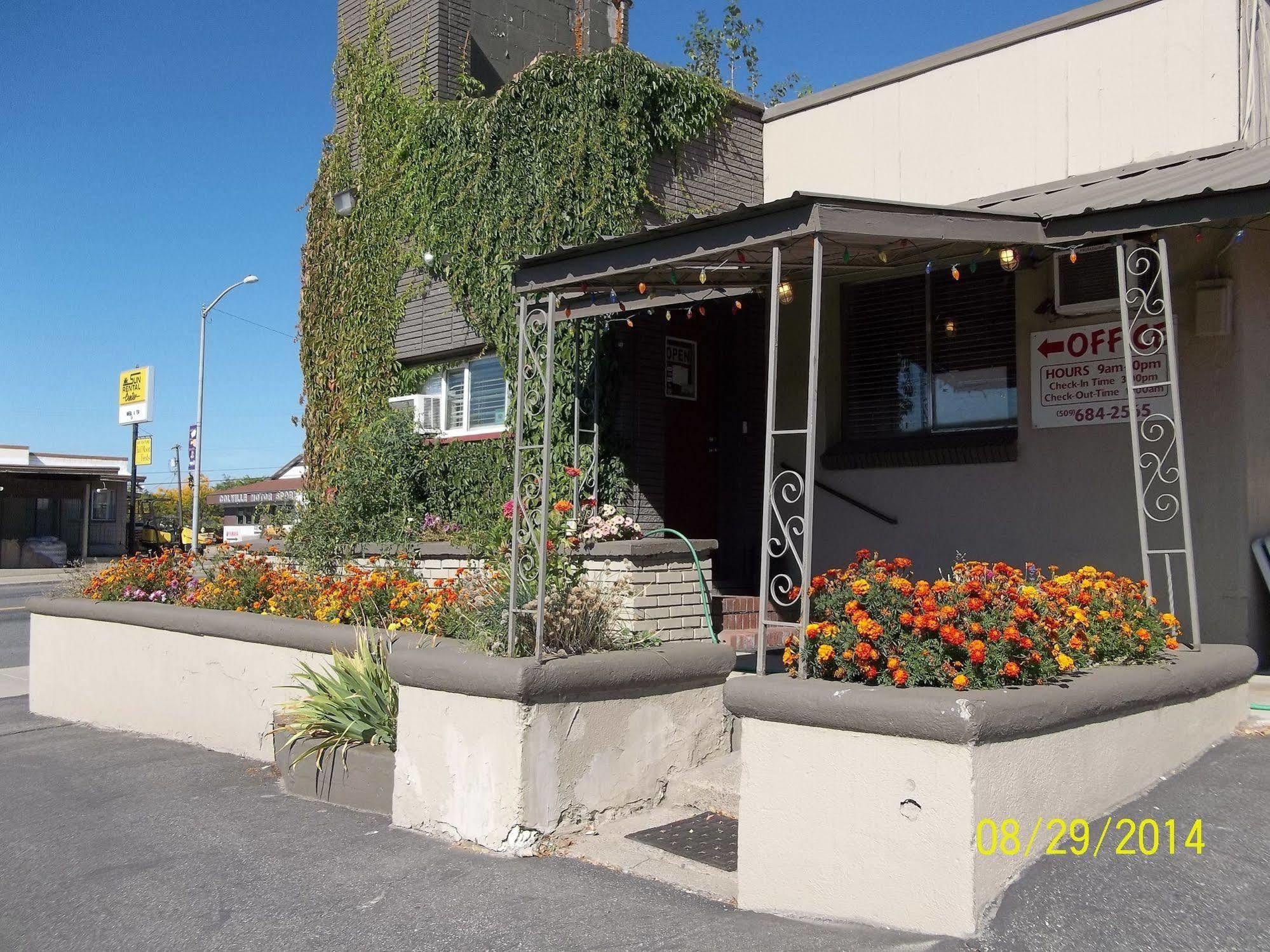 Selkirk Motel Colville Buitenkant foto